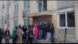 Razziázott a rendőrség a szentgyörgyi szociális tömbházakban