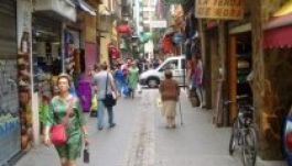 KISEBBSÉGBEN: Valenciai fiatalok a nemzeti sztereotípiák tükrében