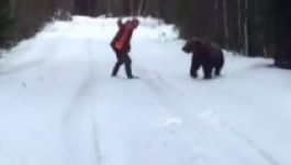 Medvetámadást élt túl egy férfi, s még le is filmezte (VIDEÓ)