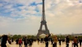 Zsebtolvajok miatt sztrájkolnak az Eiffel-torony dolgozói