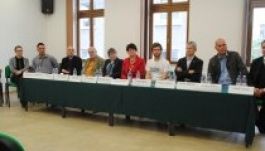 Politikusok, művészek csatlakoztak az Ezer per tavaszához