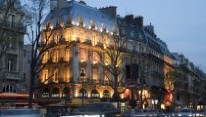 Párizsban nyit kutatóközpontot a Facebook