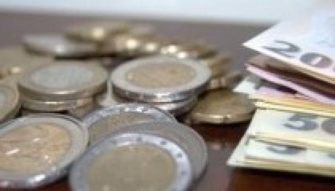 Két év múlva referendum lesz az euró bevezetéséről?