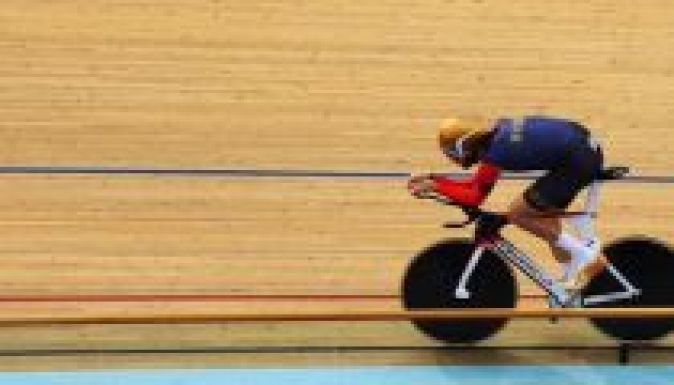 Kerékpár: Wiggins megdöntötte az egyórás világcsúcsot