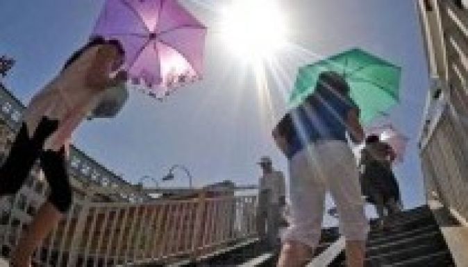 Nagy melegre figyelmeztetnek a meteorológusok