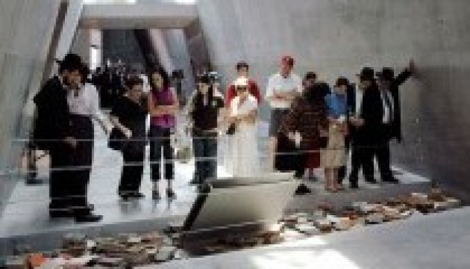 Amikor a cipők gyilkosságokról mesélnek (GALÉRIA)