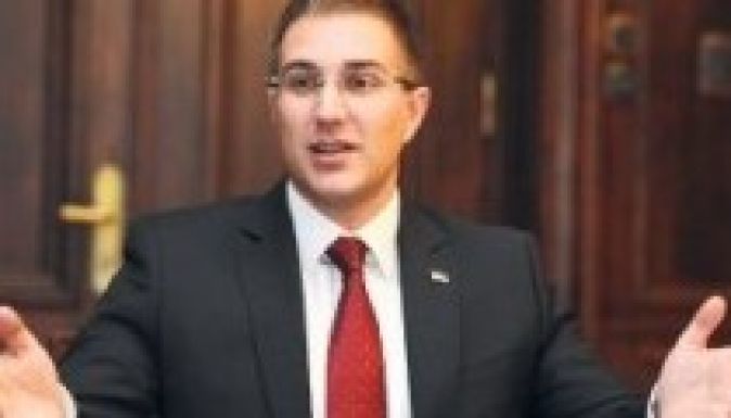 A szerbek az EU-tagországok segítségét kérik Szerbia határainak védelméhez