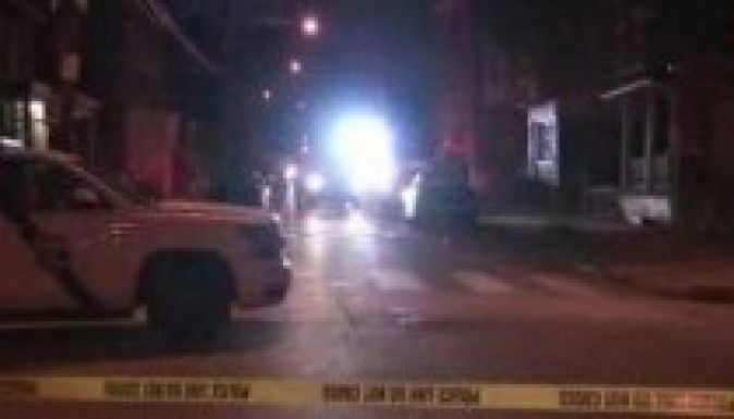 Utcán bulizókra kezdett lövöldözni egy ámokfutó Philadelphiában