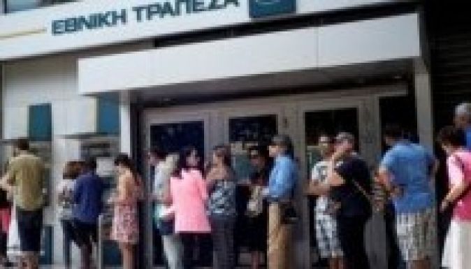 A görög parlament megszavazta a referendumot