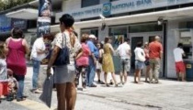 Hétfőn nem nyitnak ki a görög bankok