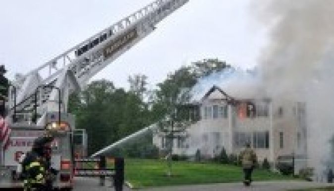 Repülő csapódott a kertvárosi házukba, de élve megúszták