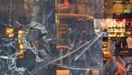 Megtámadták azt a sydneyi kávéházat, ahol a túszdráma történt