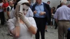 Vasárnapig lehet kortyolgatni a könyvekből (GALÉRIA)