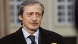 Molotov-koktéllal támadtak a cseh védelmi miniszter házára