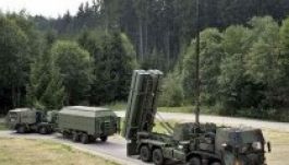 Németország hadihajókat és légvédelmi rendszert vásárol