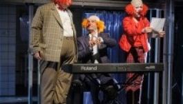 A Rekviem egy ügynökért fekete komédiát mutatja be a kolozsvári színház