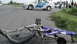 Öt kerékpárost gázolt el egy autós Székely és Nyírtét között