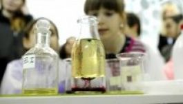 Kezdődjön hamarabb az iskola, kérik a diákok