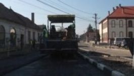 Eldőlt: a városokon áthaladó országutakat a CNADNR újítja fel