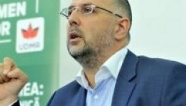 Nem ért egyet Ráduly lemondásával Kelemen Hunor