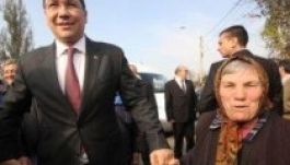 Politikai elemző: Victor Ponta időt akar nyerni