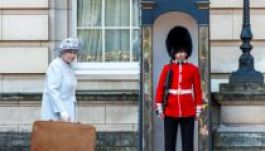 Költözésre kényszerülhet omladozó palotájából a brit uralkodó