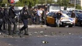 Elfajult az Uber elleni taxisblokád, könnygázt kellett bevetni