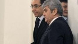 Ponta távollétében recseg-ropog a kormánykoalíció