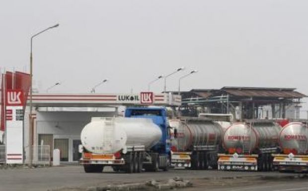 Kétmilliárd eurós vagyonzárat rendeltek el a Lukoil ellen
