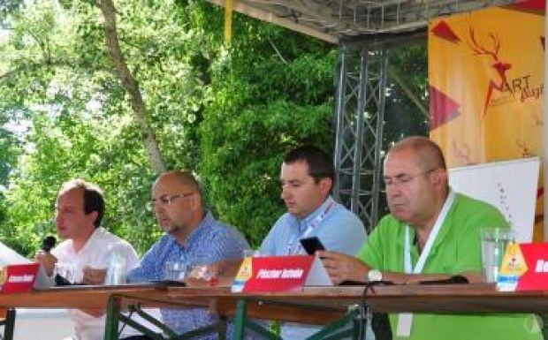 Az erdélyi magyarság helyzetéről beszélt az RMDSZ elnöke Martoson