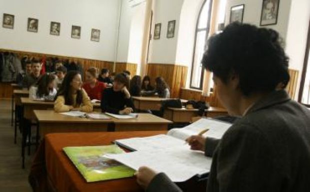 Címzetes állások: a tanárok egyharmada írt átmenő jegyet