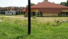 Eladja az önkormányzat a magyar támogatással épült Ady-központot