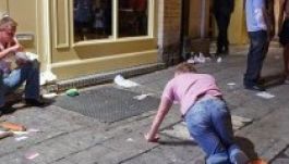 Kórházba juttatta egymást két kocsmai verekedő Csíkszeredában