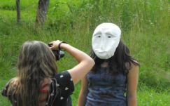 Maszkos tábort szerveztek a Csűrszínházban