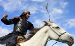 Pászka Lehel lovasíjász a székelyek világrekordere