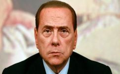 Három év börtönre ítélték Silvio Berlusconi volt olasz kormányfőt