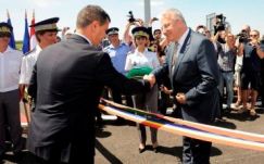 Átadták a román-magyar autópálya-határátkelőhelyet