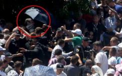 Megdobálták a szerb kormányfőt Srebrenicában