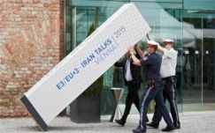 Orosz hírügynökség: részlegesen feloldják az Irán elleni fegyverembargót