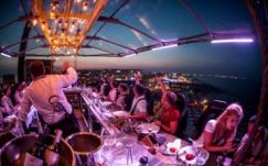 Kolozsváron „az égben” köthet házasságot szombaton nyolc fiatal pár