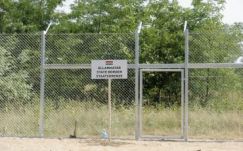 Már elkészült a próbakerítés Magyarország déli határvonalán