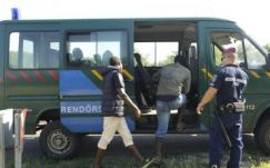 Rekordszámú határsértőt fogtak el a hétvégén a magyar rendőrök