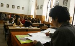 Címzetes állások: a tanárok egyharmada írt átmenő jegyet