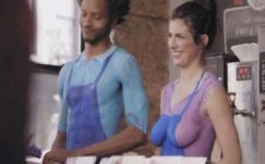 „Meglepően természetes” a kiszolgálás egy amerikai kávézóban