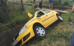 Túlélte a balesetet a vonattal ütköző nagyszebeni taxis