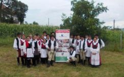 Beszterce-Naszód megyében járt a csíkszentkirályi néptánccsoport