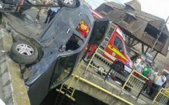 Fejre állt egy gépkocsi a Poklos pataknál