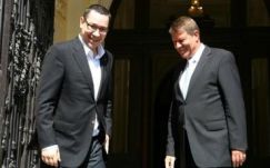 Brutálisan megnő augusztus 1-től 48 magas rangú vezető fizetése