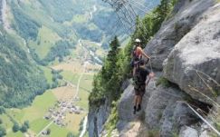 Életük kockáztatásával szerezték vissza egy idegen telefonját