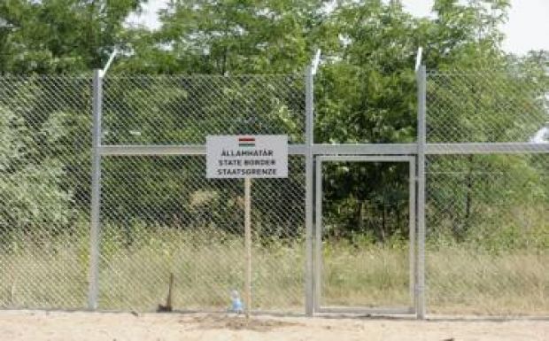 Súlyos büntetésre számíthat az, aki a határzár építését akadályozza